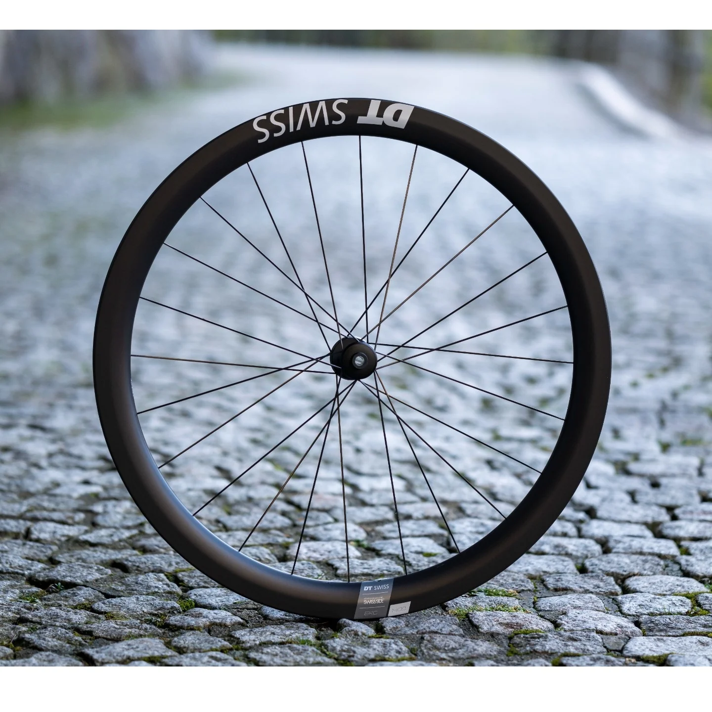 Roues vélo route DT Swiss ERC 1400 DICUT - Carbone - Center Lock - Image 5